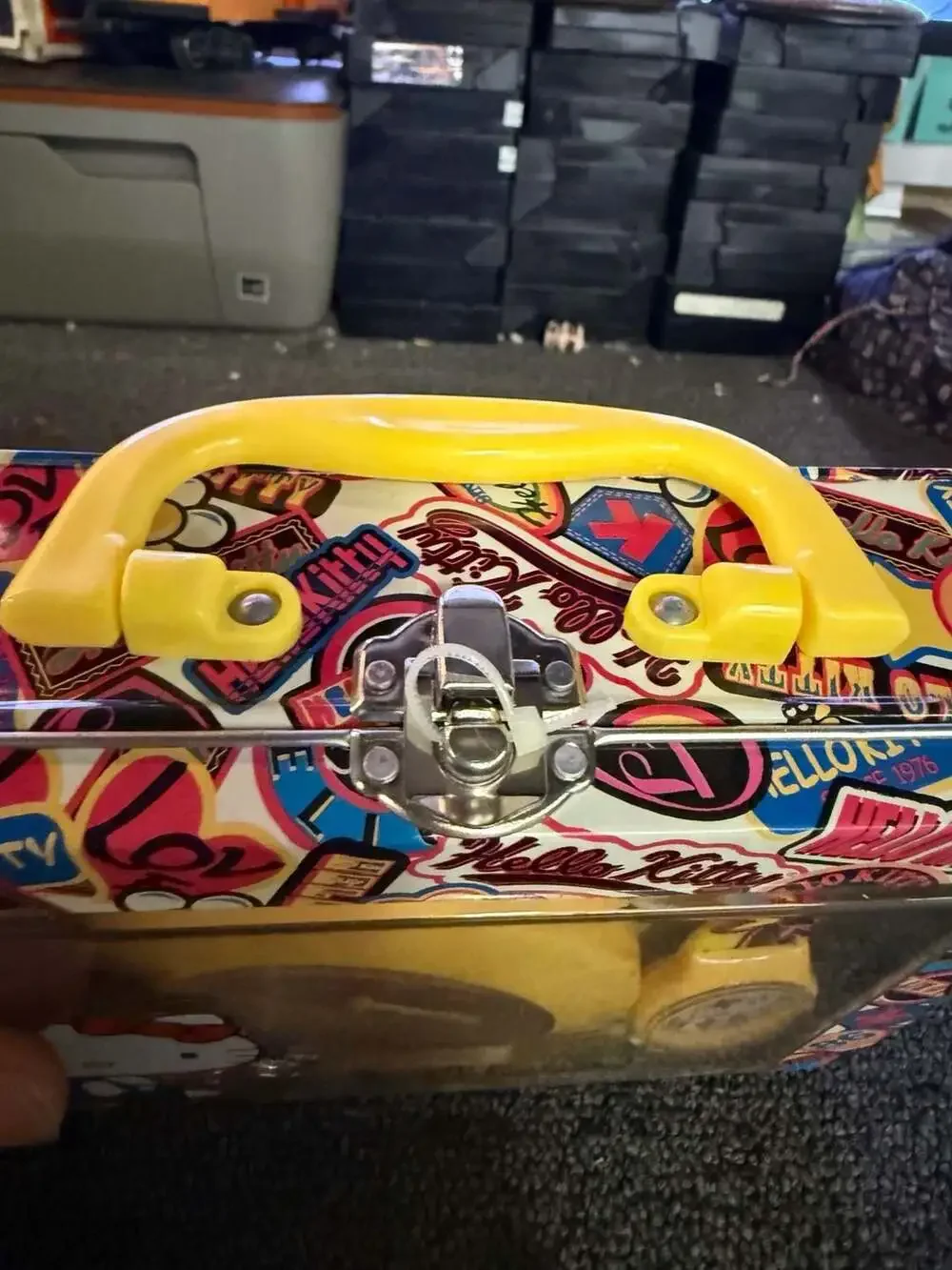 Hello Kitty Sanrio 2003 Vintage Tin Lunchbox Style Tabletop Alarm Clock and Wris